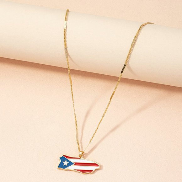 Patriotic American Flag-Themed Charm Pendant Necklace for Her | Women’s. - Picture 1 of 8
